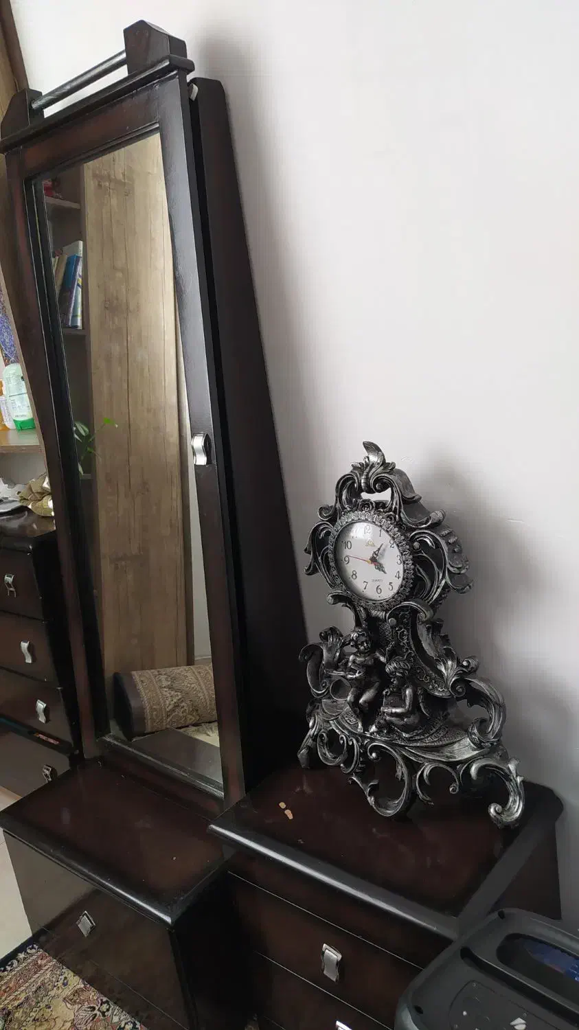 تخت و هود و کابینت دست دوم|تخت و سرویس خواب|محلات, |دیوار