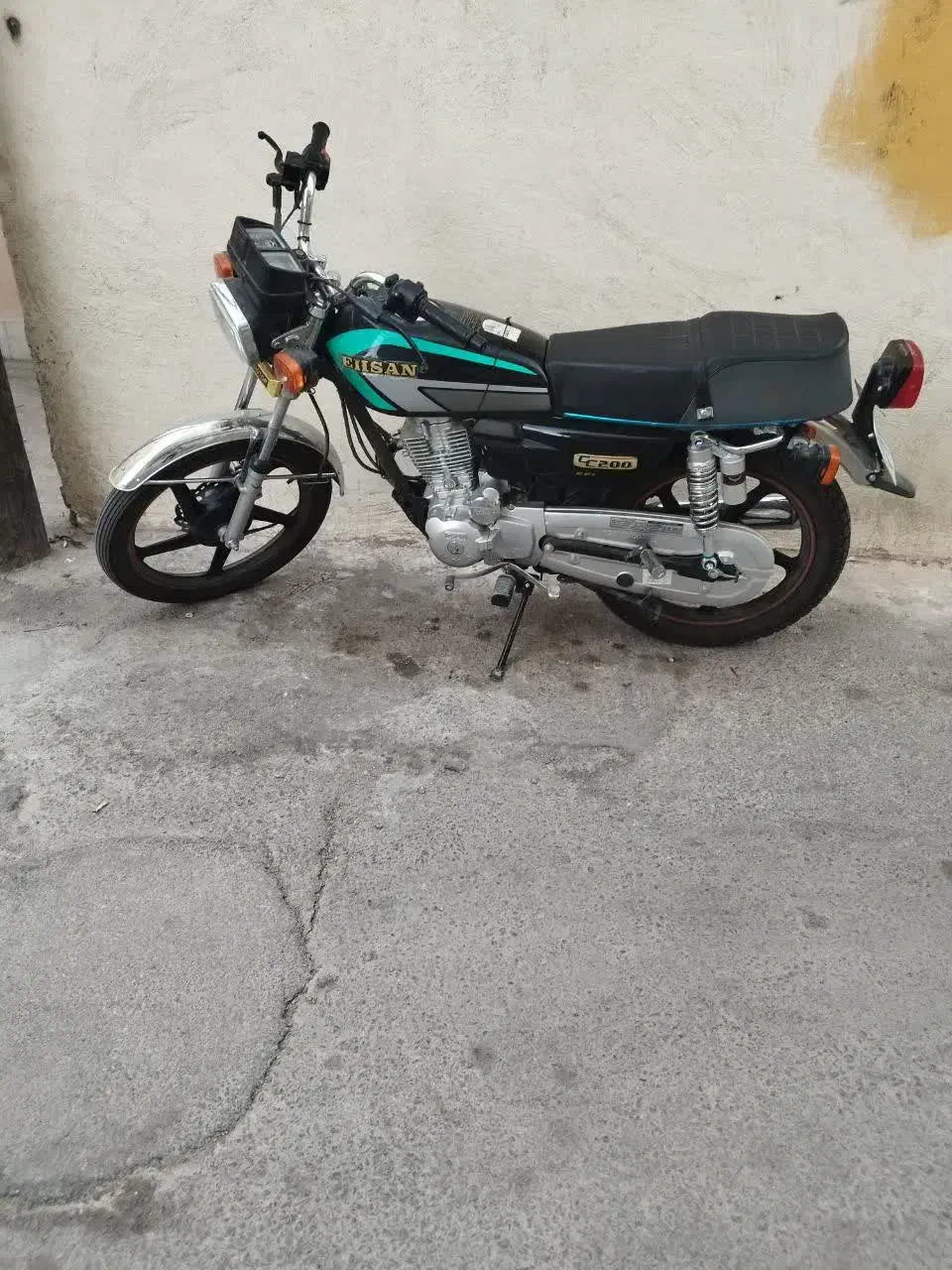 احسان 200|موتورسیکلت|اصفهان, سرچشمه|دیوار