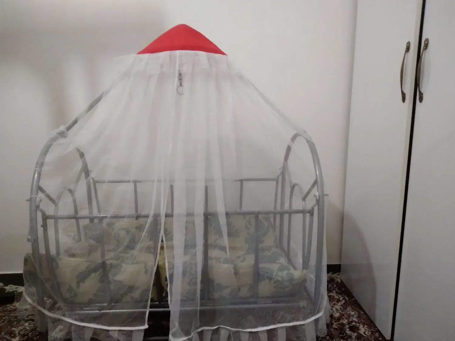 گهواره|تخت و صندلی بچه|کنگاور, |دیوار