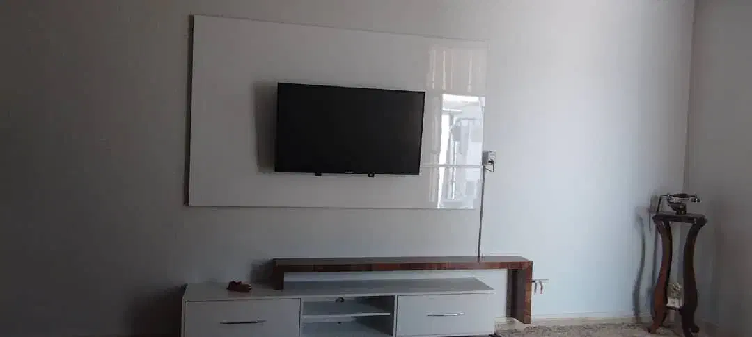 میزتی وی وال|میز تلویزیون|ورامین, ورامین|دیوار