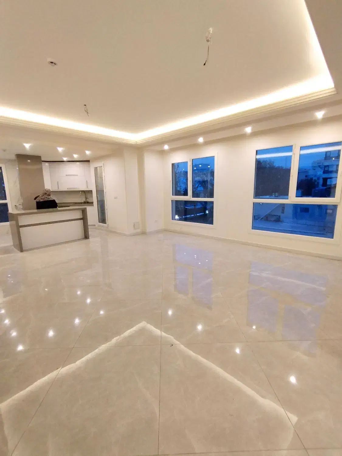 ۹۰ متر/۲ خواب /نوساز کلید نخورده