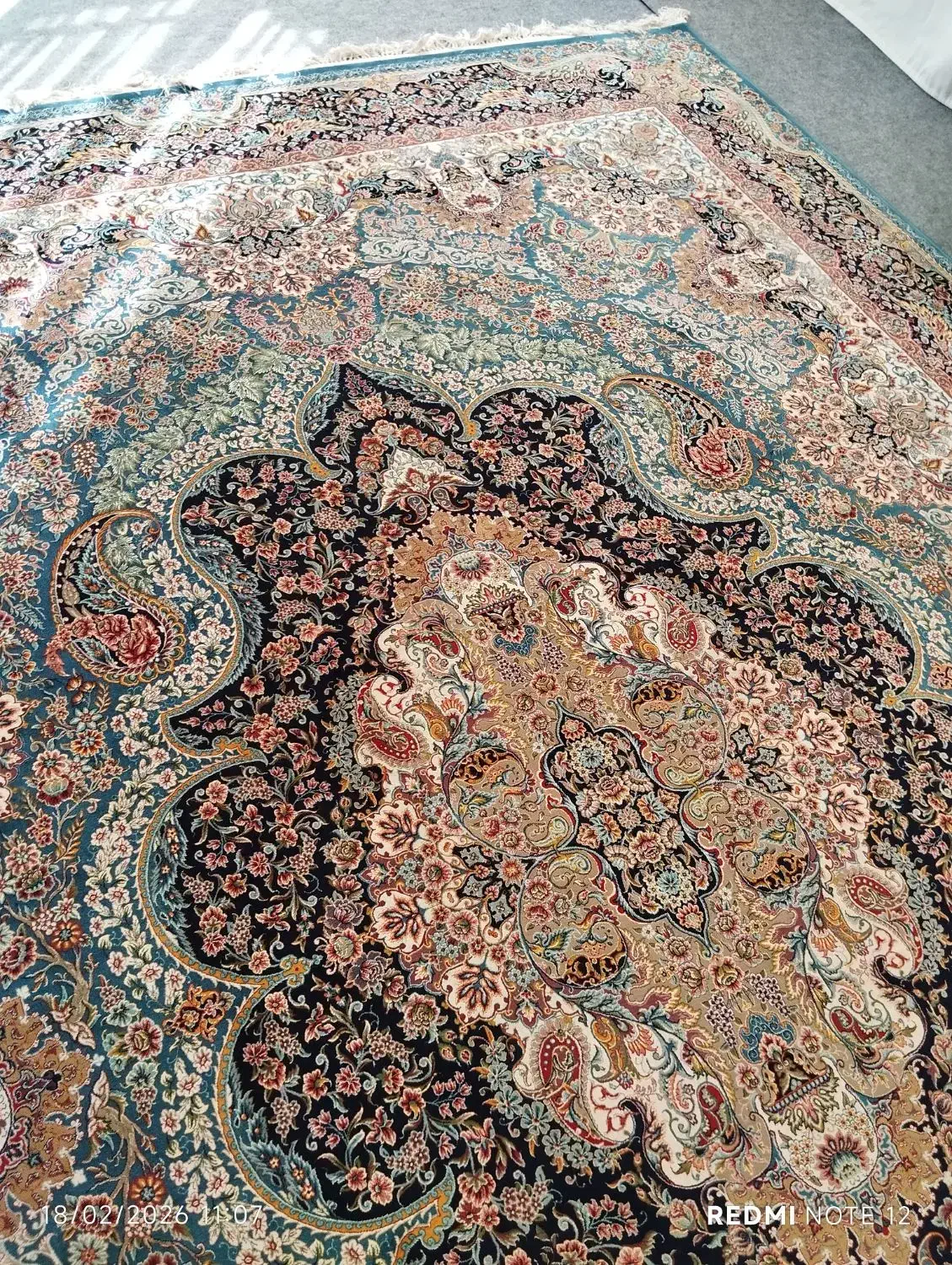 فرش در حد نو|فرش|کرمانشاه, |دیوار