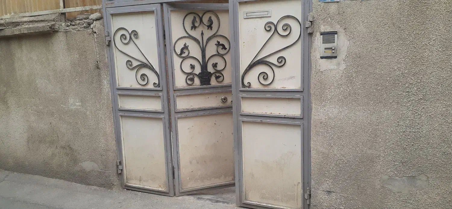 درب آهنی ماشین رو    ۳ لنگه|مصالح و تجهیزات ساختمان|قدس, شهر‌قدس|دیوار