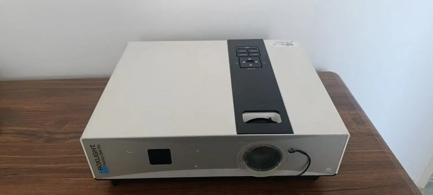 سینما پروژکتور|تلویزیون و پروژکتور|پردیس, فاز ۴|دیوار