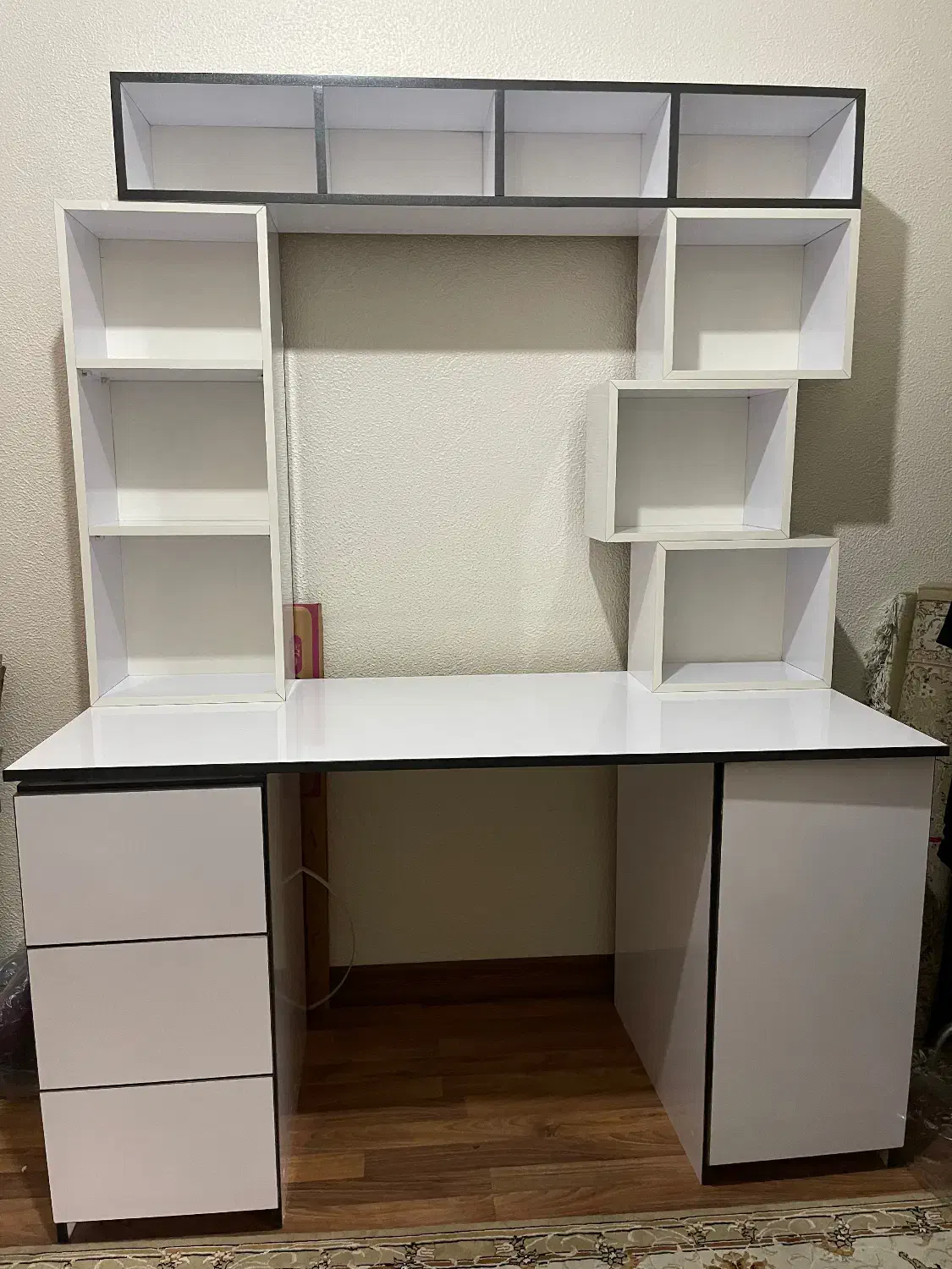 کتابخانه|کتابخانه، شلف، قفسه‌های دیواری|شاهین‌شهر, فردوسی|دیوار