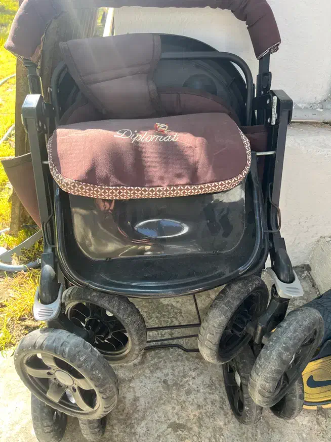 کالسکه بچه|کالسکه و لوازم جانبی|بهنمیر, |دیوار