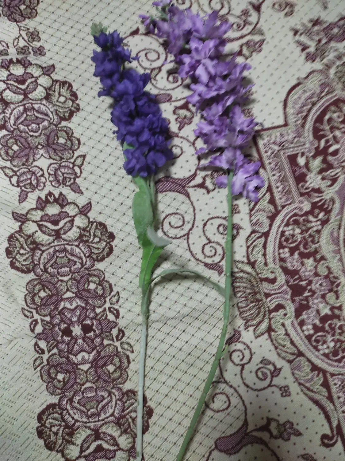 گلدان همراه گل مصنوعی|گل مصنوعی|شیراز, ریشمک|دیوار