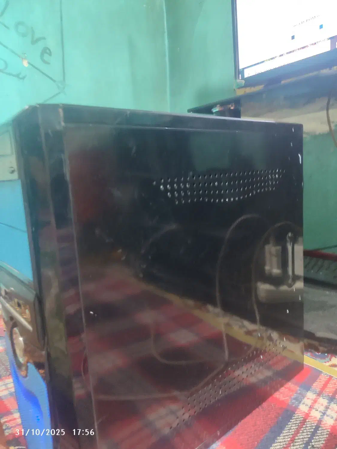 کیس کامپیوتر|رایانه رومیزی|بم, |دیوار