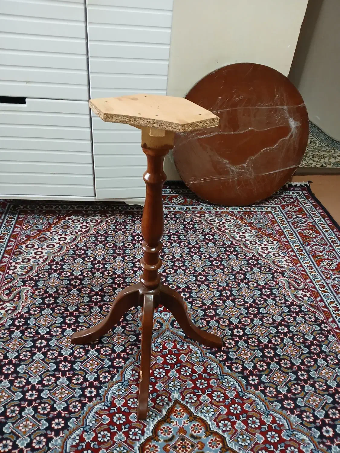 میز خاطره چوبی در حد نو هست|مبلمان خانگی و میز عسلی|پارس‌آباد, |دیوار