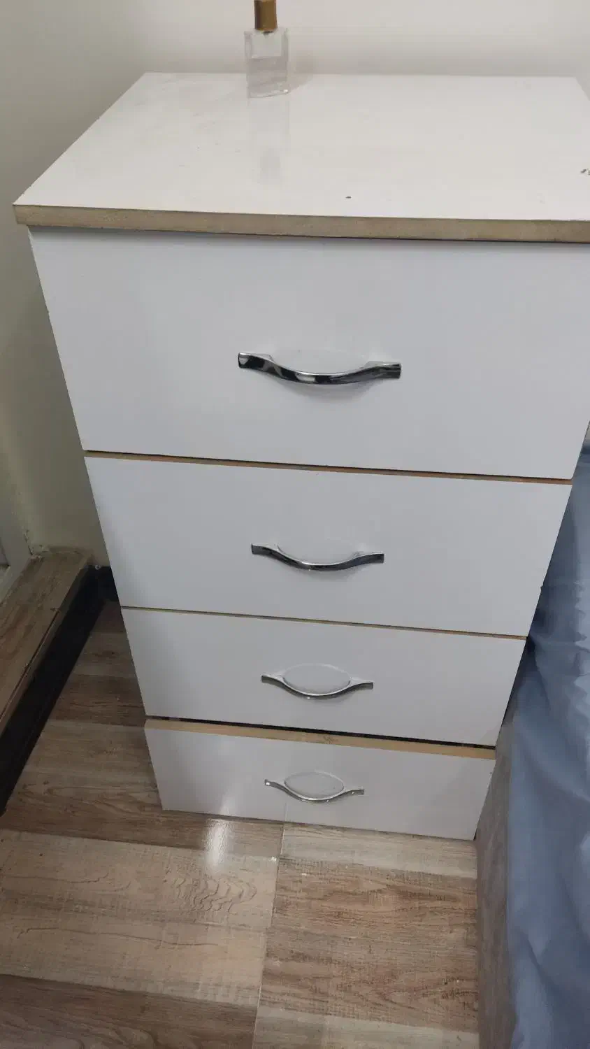 دراور و آینه|جاکفشی، کمد، دراور|اصفهان, شاه پسند|دیوار