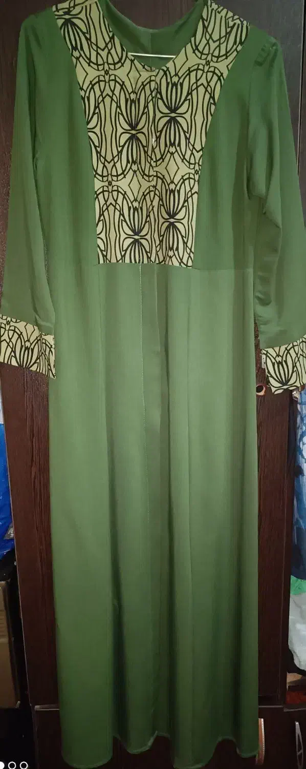 مانتو|لباس|مشهد, کوشک مهدی|دیوار