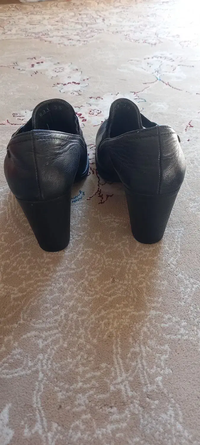 کفش چرم مارک R & W|کیف، کفش، کمربند|شیراز, کوزه گری|دیوار