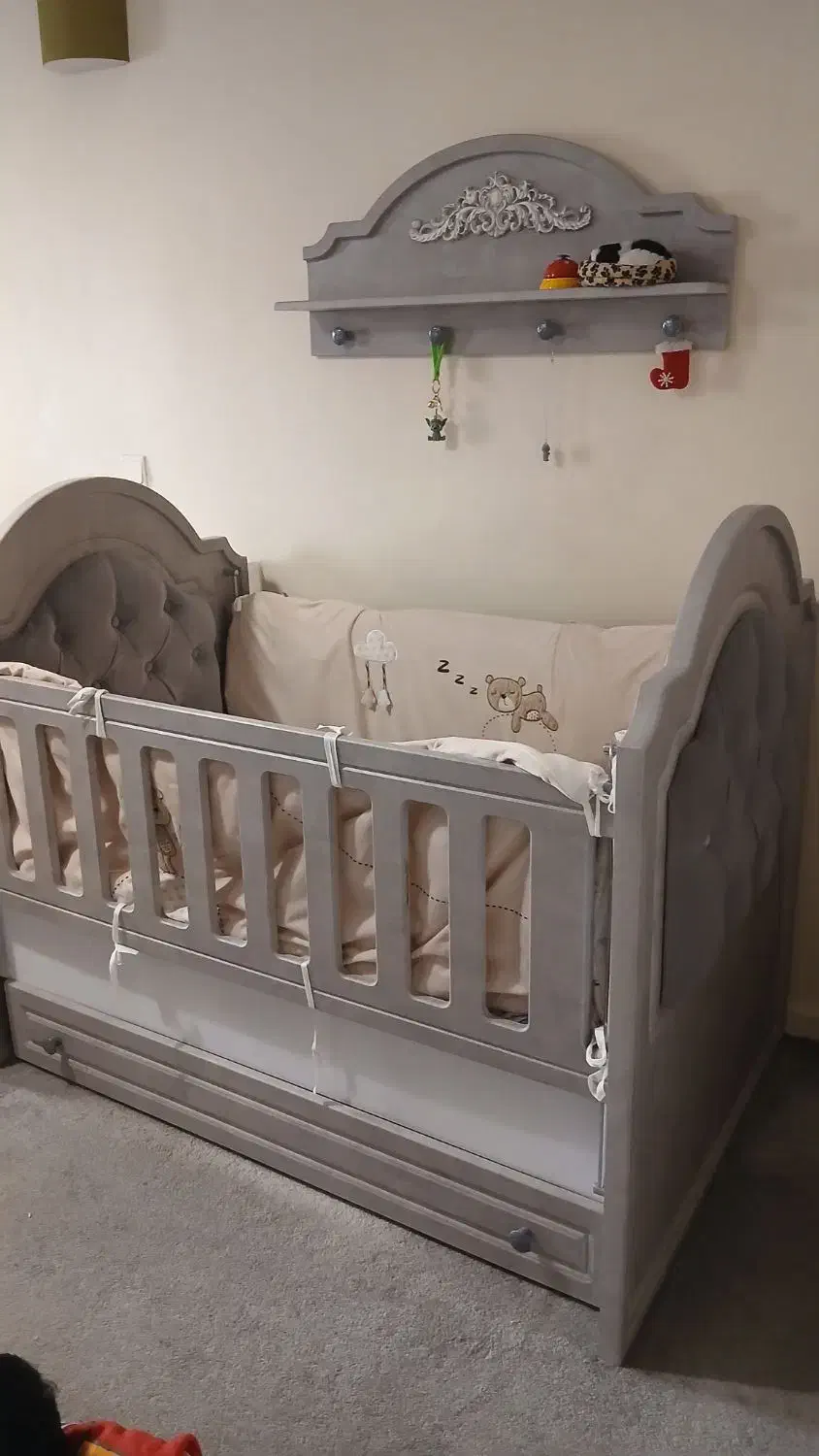 تخت کودک وکیوم لمسه دار  کشودار|تخت و صندلی بچه|تهران, شاهین|دیوار