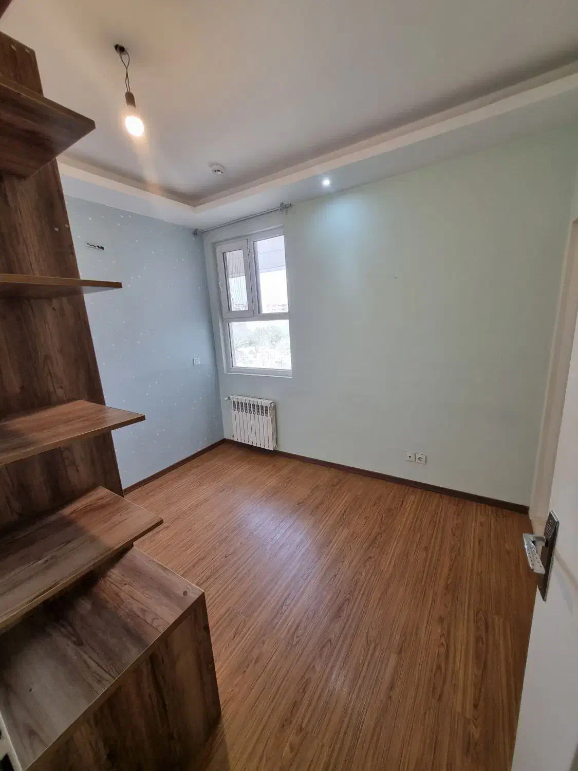 ۷۵متر ۲خواب. فول امکانات  غرق نور فردوس غرب