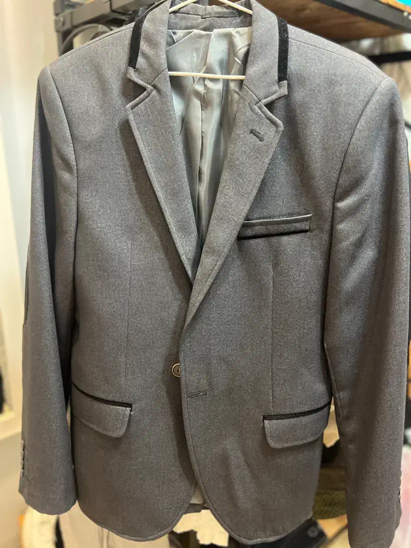 کت تک|لباس|رشت, لاکانی|دیوار