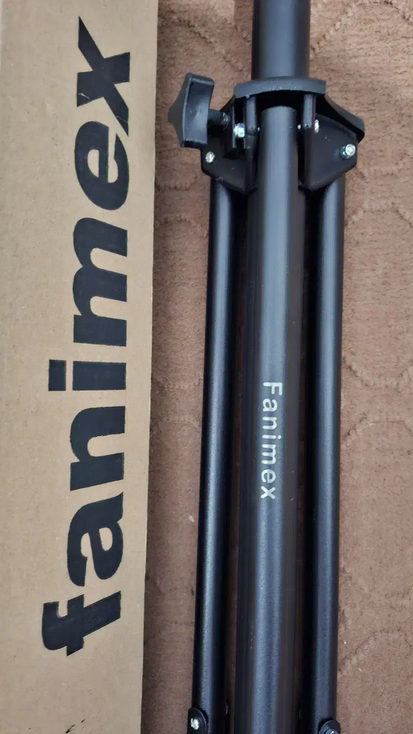 فون ( پرده ) تولید محتوا|دوربین عکاسی و فیلم‌برداری|لنجان, |دیوار