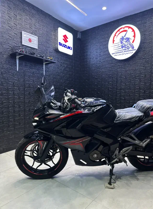 ار اس ۲۰۰ Rs 200 ns200 بنلی ایروکس|موتورسیکلت|رشت, یخسازی|دیوار