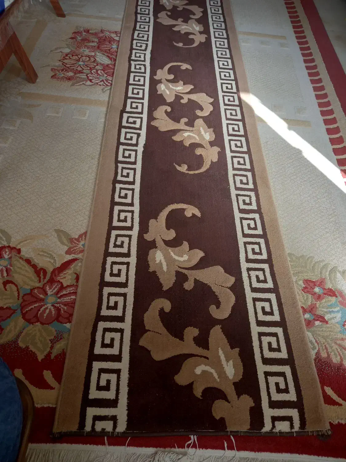 کنار فرش کاملا سالم|فرش|شاهین‌شهر, عطار|دیوار