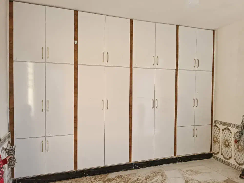 کمد دیواری و کابینت پاک چوب و نوین|خدمات پیشه و مهارت|سورنا, |دیوار