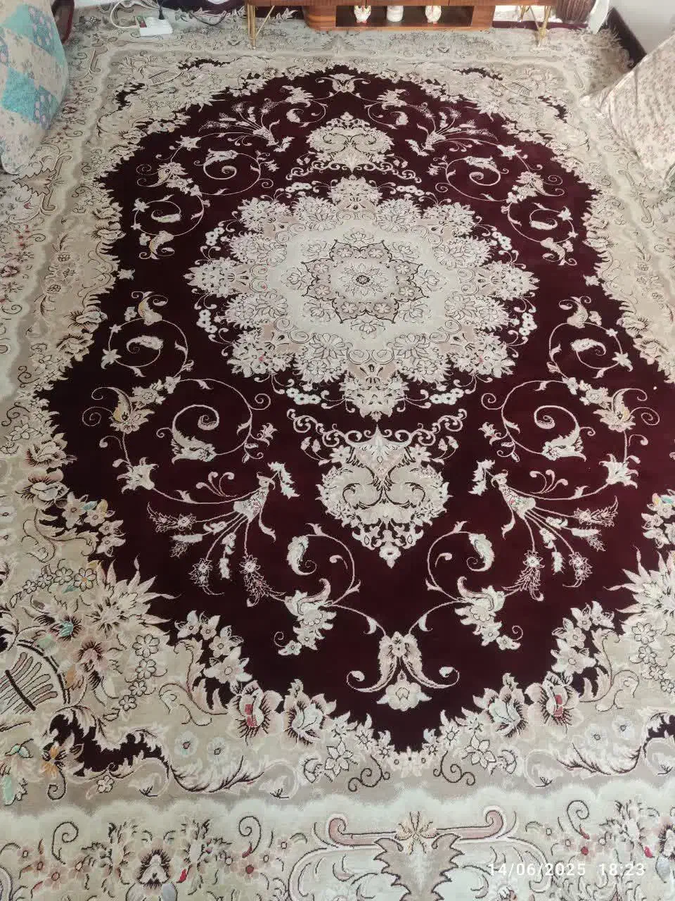 دو تخته فرش ۱۲ متری|فرش|قم, نوبهار|دیوار