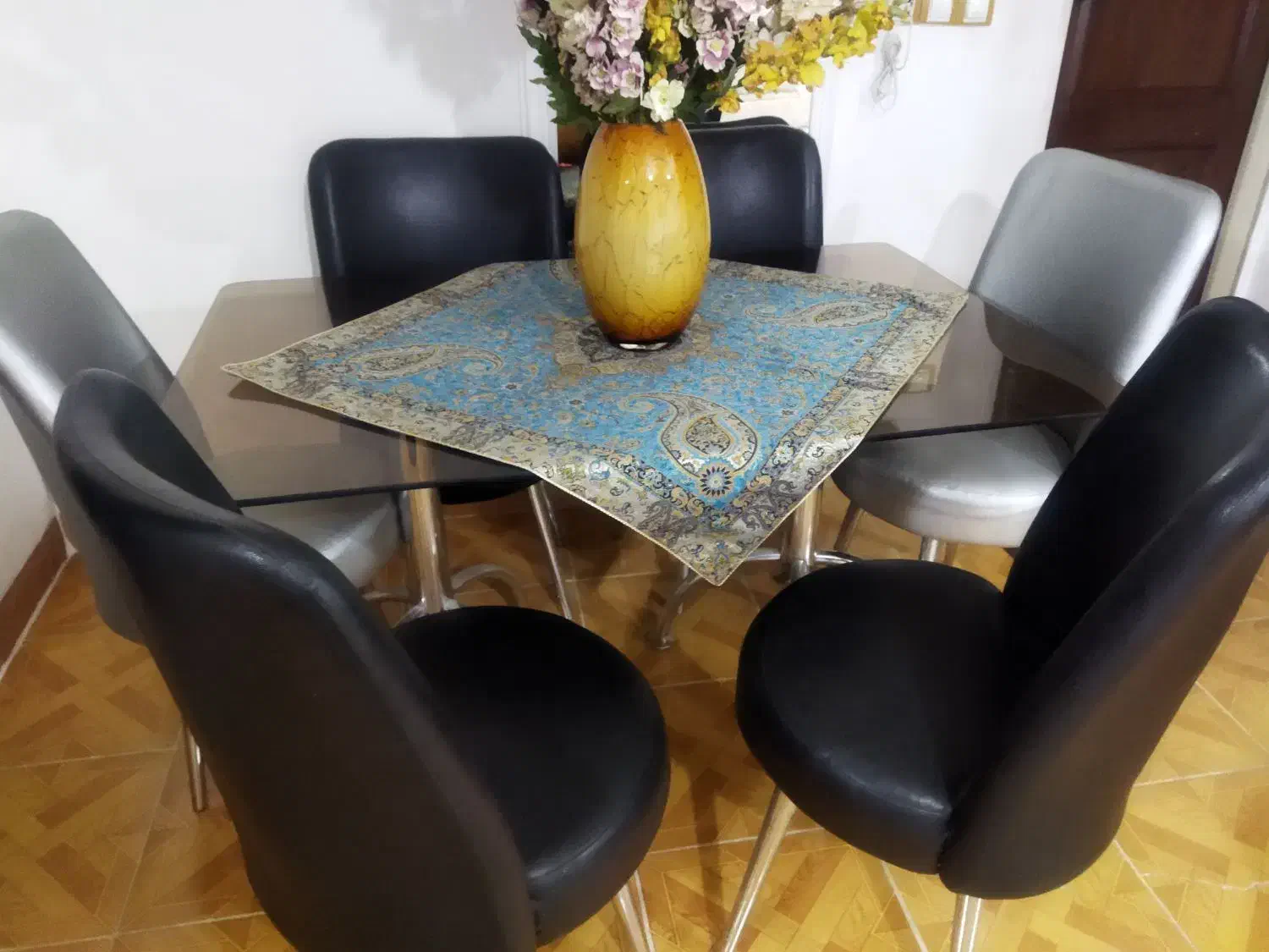 نهارخوری شش نفره|میز و صندلی غذاخوری|کوهسار (البرز), |دیوار