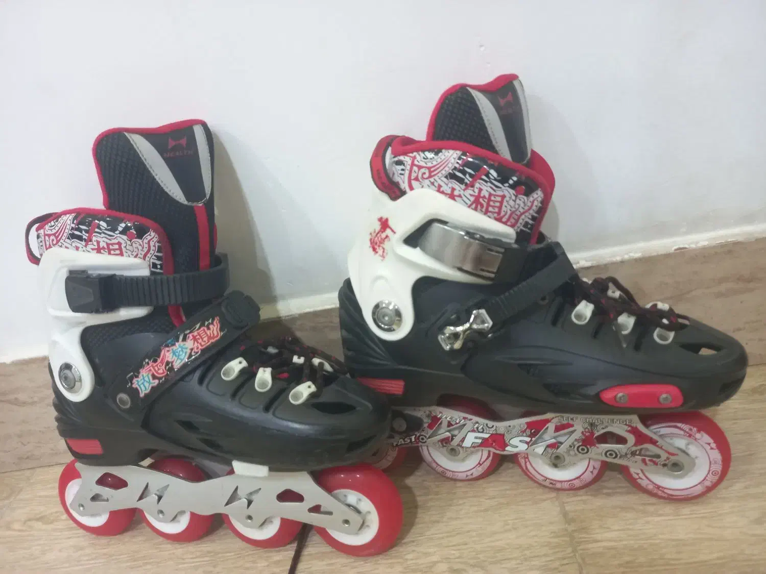 کفش اسکیت|دوچرخه، اسکیت، اسکوتر|بوشهر, |دیوار