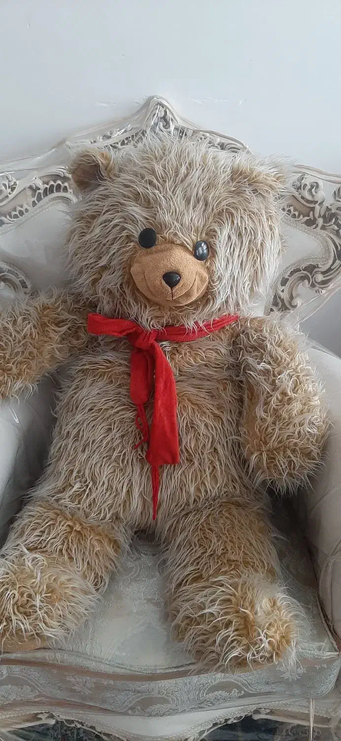 عروسک خرس بزرگ|اسباب‌بازی بچه|قم, شاه سید علی|دیوار
