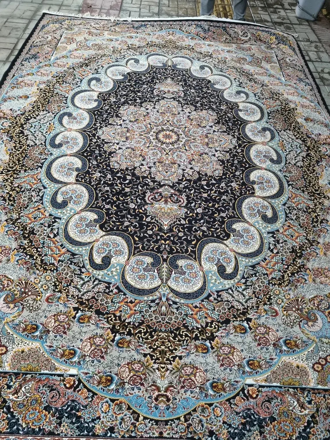 ۳تخته ۹متری ۷۰۰شانه تراکم ۲۵۵۰استثنایی|فرش|اصفهان, مارچین|دیوار