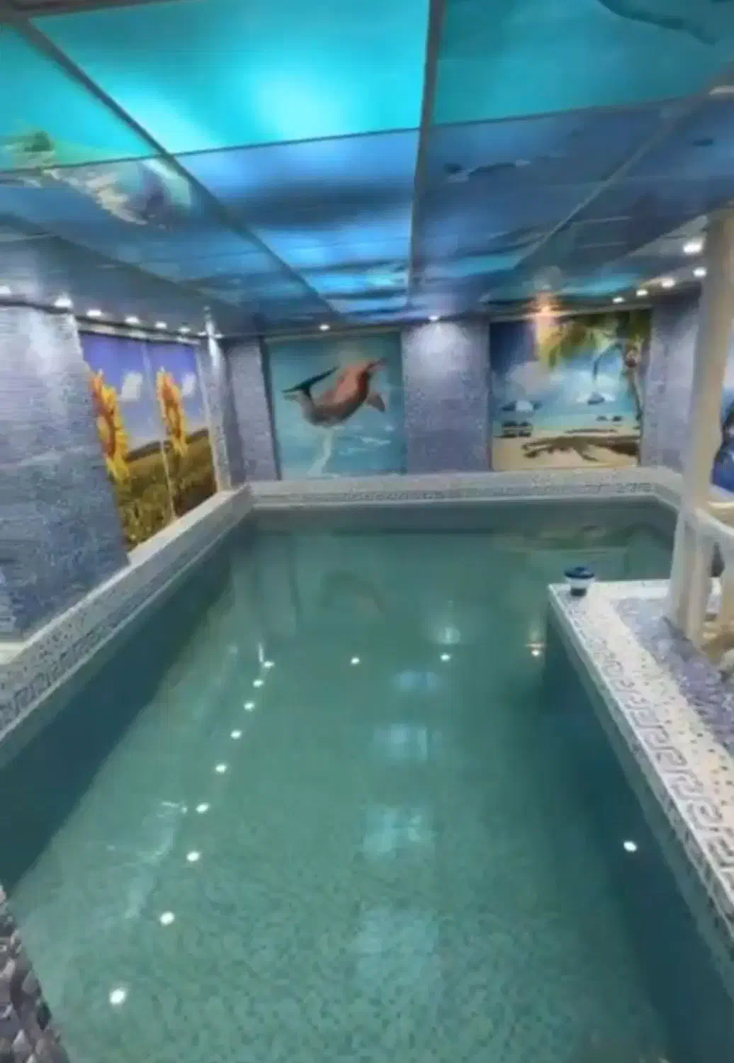 ویلا گلدشت استخردار مجرد خانواده (ساعتی/روزانه)|اجارهٔ کوتاهمدت ویلا و باغ|بروجرد, |دیوار