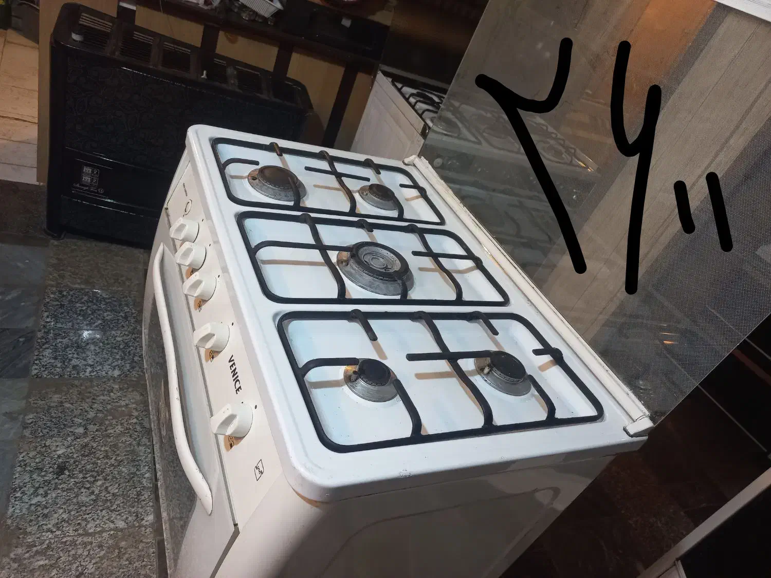 چندتاگازطرح فرتمیزکارکرده بخاری تمیز|اجاق گاز و لوازم برقی پخت‌وپز|مشهد, کلاهدوز|دیوار