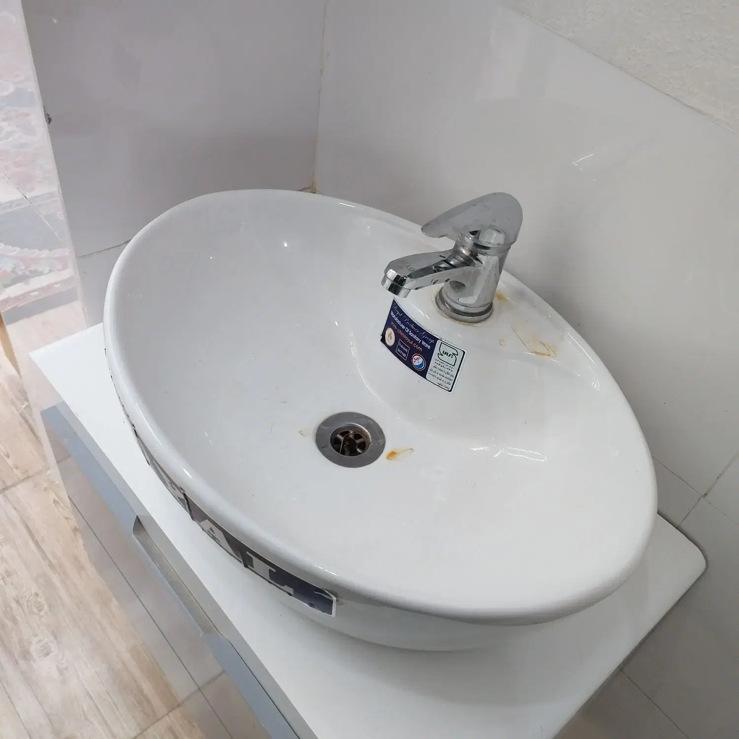 فروش روشویی با شیر و شیرآلات حمام و ظرفشویی|لوازم سرویس بهداشتی|مرودشت, دولت آباد|دیوار