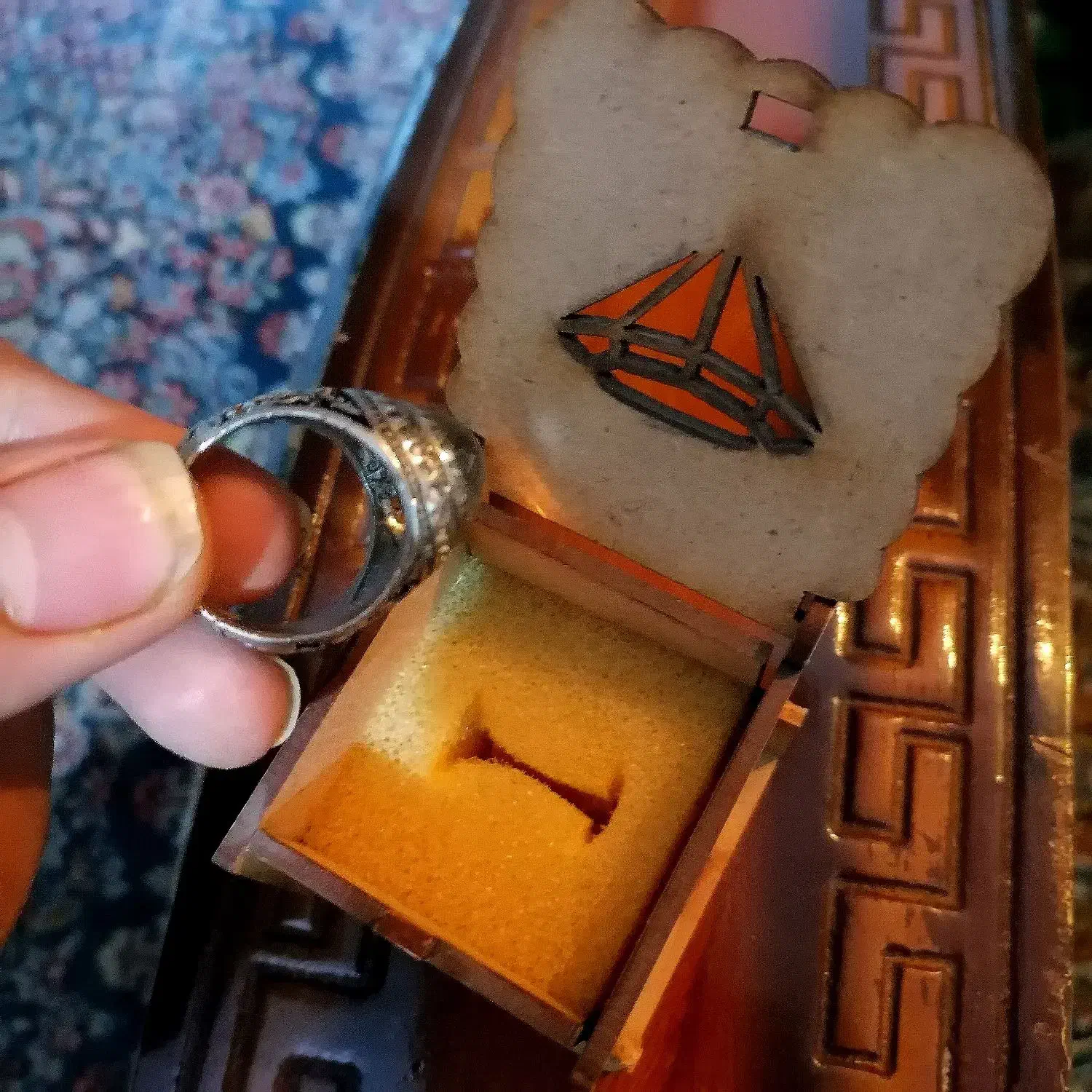 انگشتر عتیقه دور نجف نقره|کلکسیون اشیاء عتیقه|زرند, |دیوار