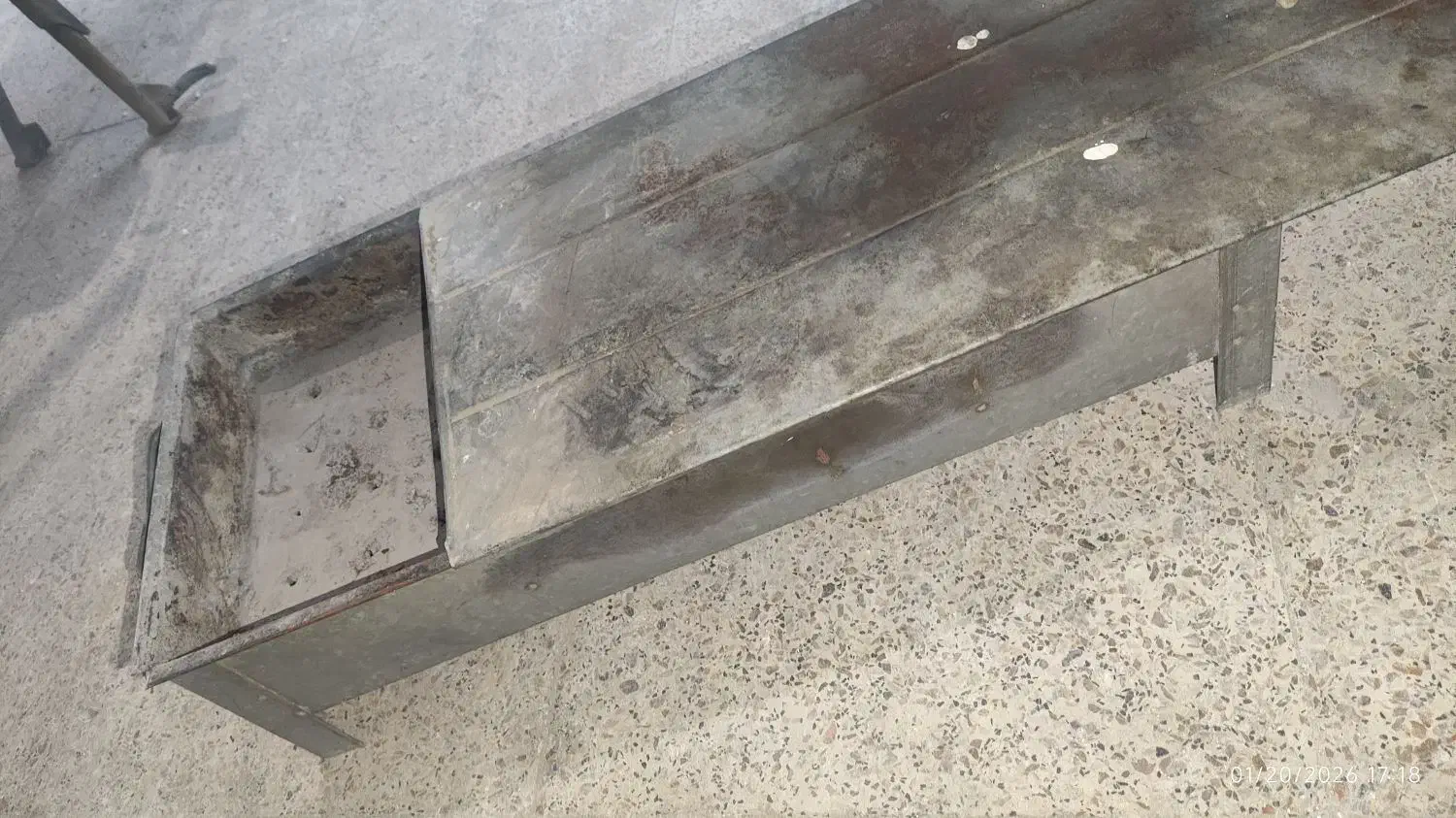 منقل|ظروف پخت‌وپز|مسجد سلیمان, |دیوار