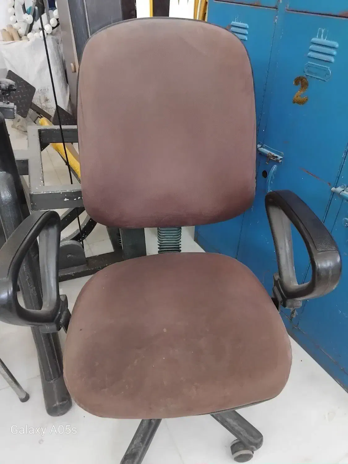 صندلی گردان ومدیریت|مبلمان اداری|سبزوار, قلعه‌نو دهزار|دیوار