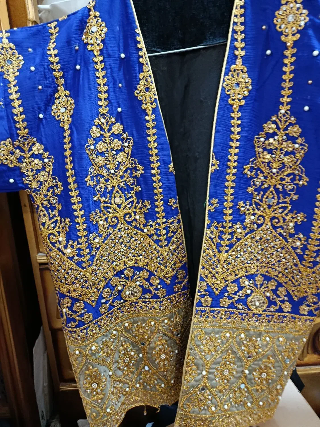 لباس مجلسی|لباس|بندر گناوه, |دیوار