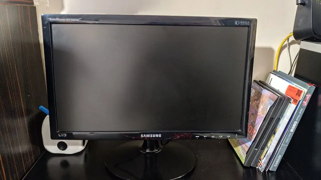 مانیتور سامسونگ تمیز مناسب دوربین-اداره-خانگی|قطعات و لوازم جانبی رایانه|تهران, شیوا|دیوار