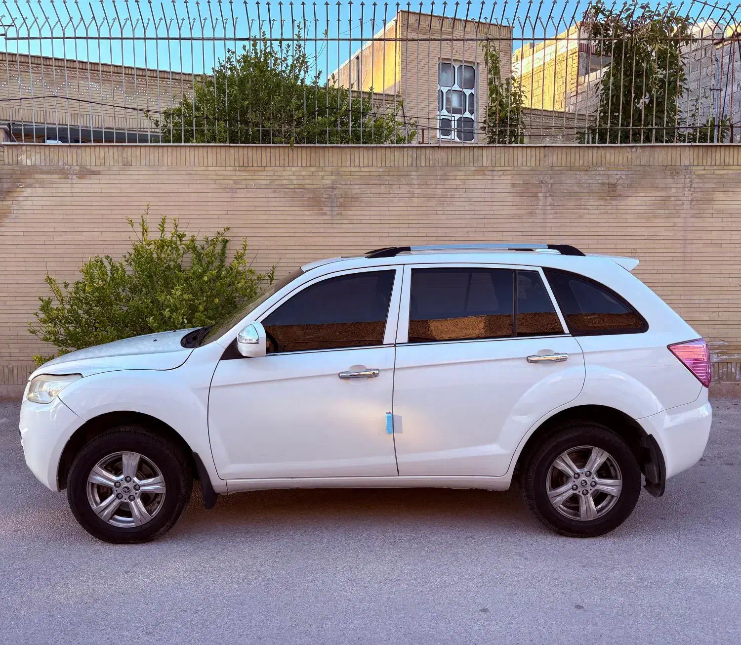 خودرو لیفانX۶۰ مدل ۹۴|خودرو سواری و وانت|جهرم, |دیوار