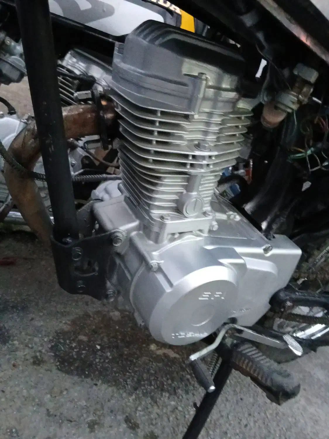 هوندای ۱۲۵ سالم‌تمیز با برگه‌مزایده و انجین کامل|موتورسیکلت|رشت, شهرک صبا|دیوار