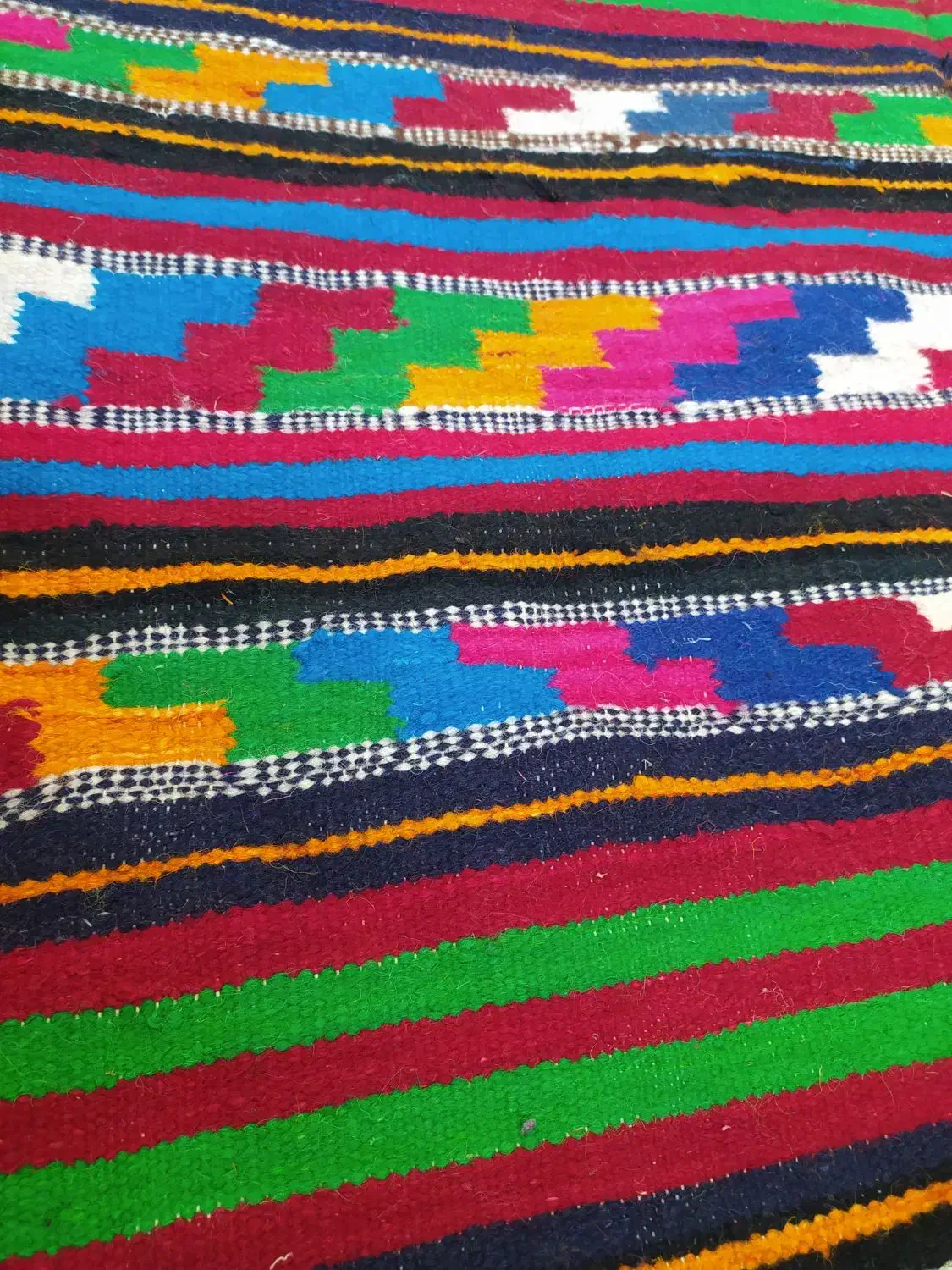 گلیم دستباف بسیار قدیمی|گلیم، جاجیم، گبه|مشهد, شهرک رازی (شهرک غرب)|دیوار