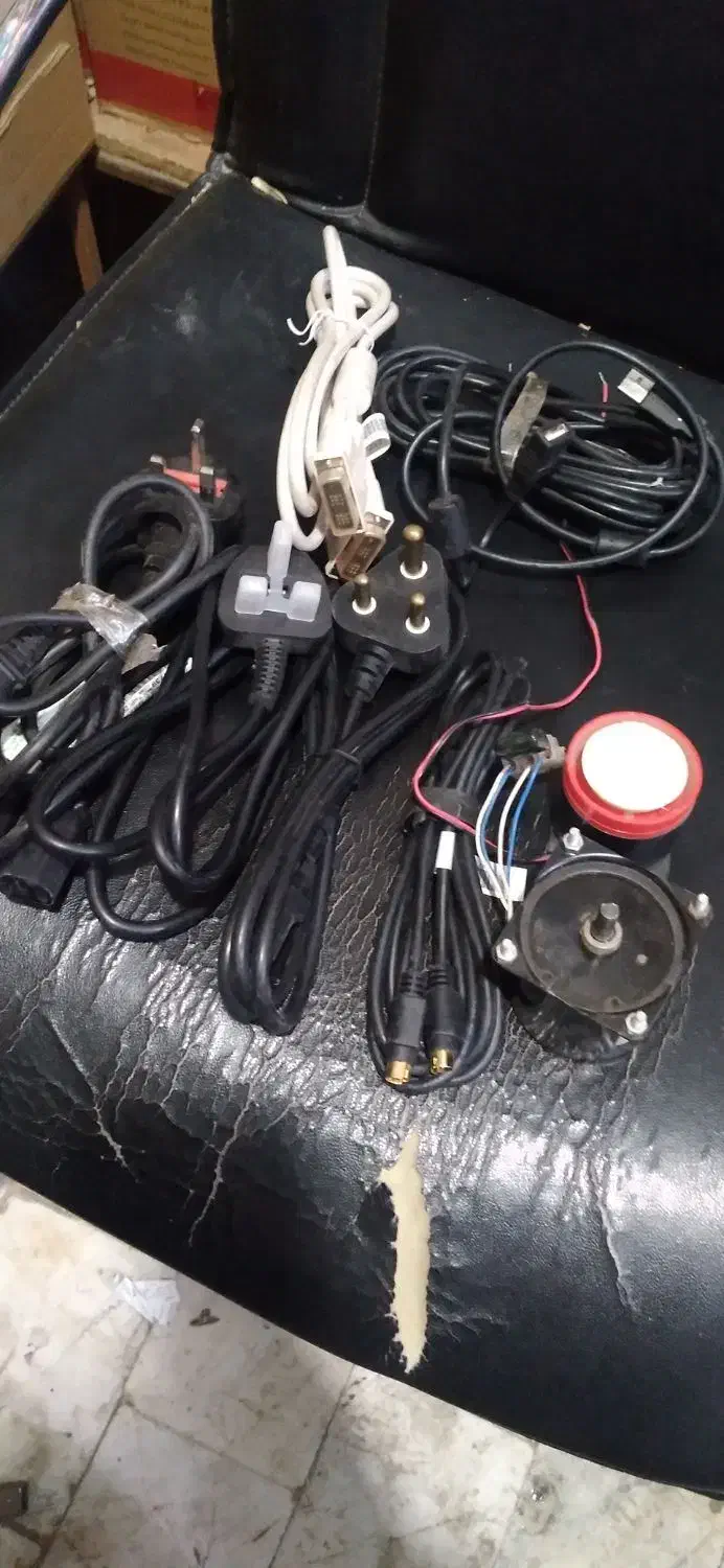 کابلسیمکامپیوتر|قطعات و لوازم جانبی رایانه|اقبالیه, |دیوار