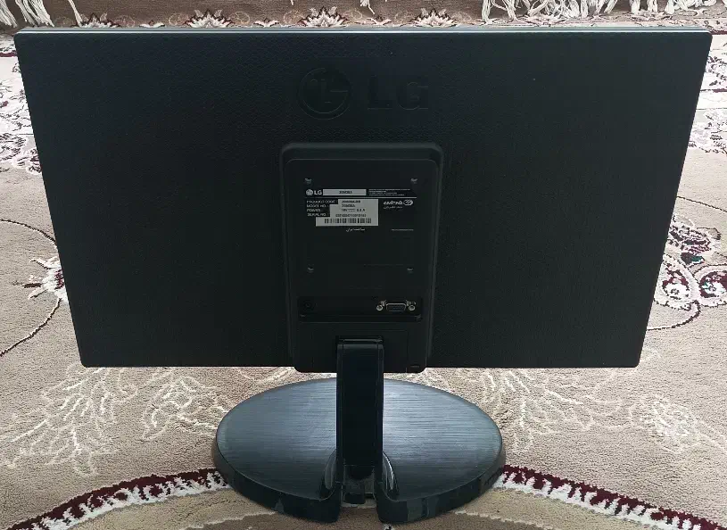مانیتور 19 اینچ LG|قطعات و لوازم جانبی رایانه|نهاوند, |دیوار