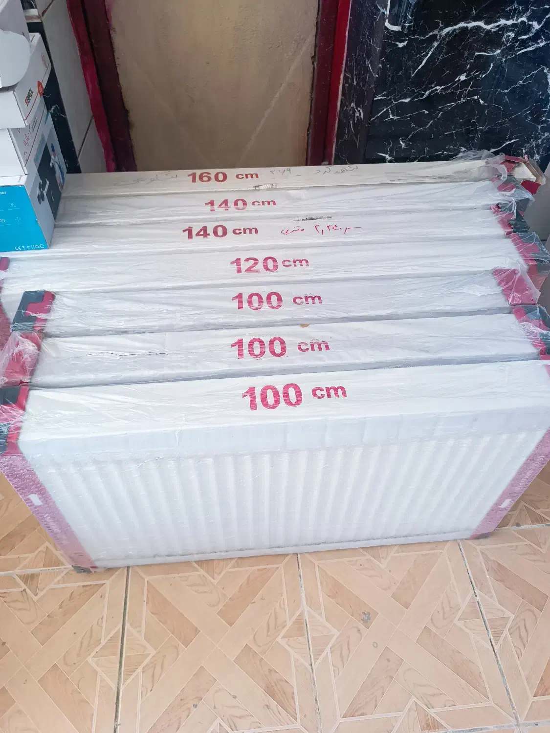 شوفاژ دیواری و رادیاتور|آبگرمکن، پکیج، شوفاژ|فارسان, |دیوار