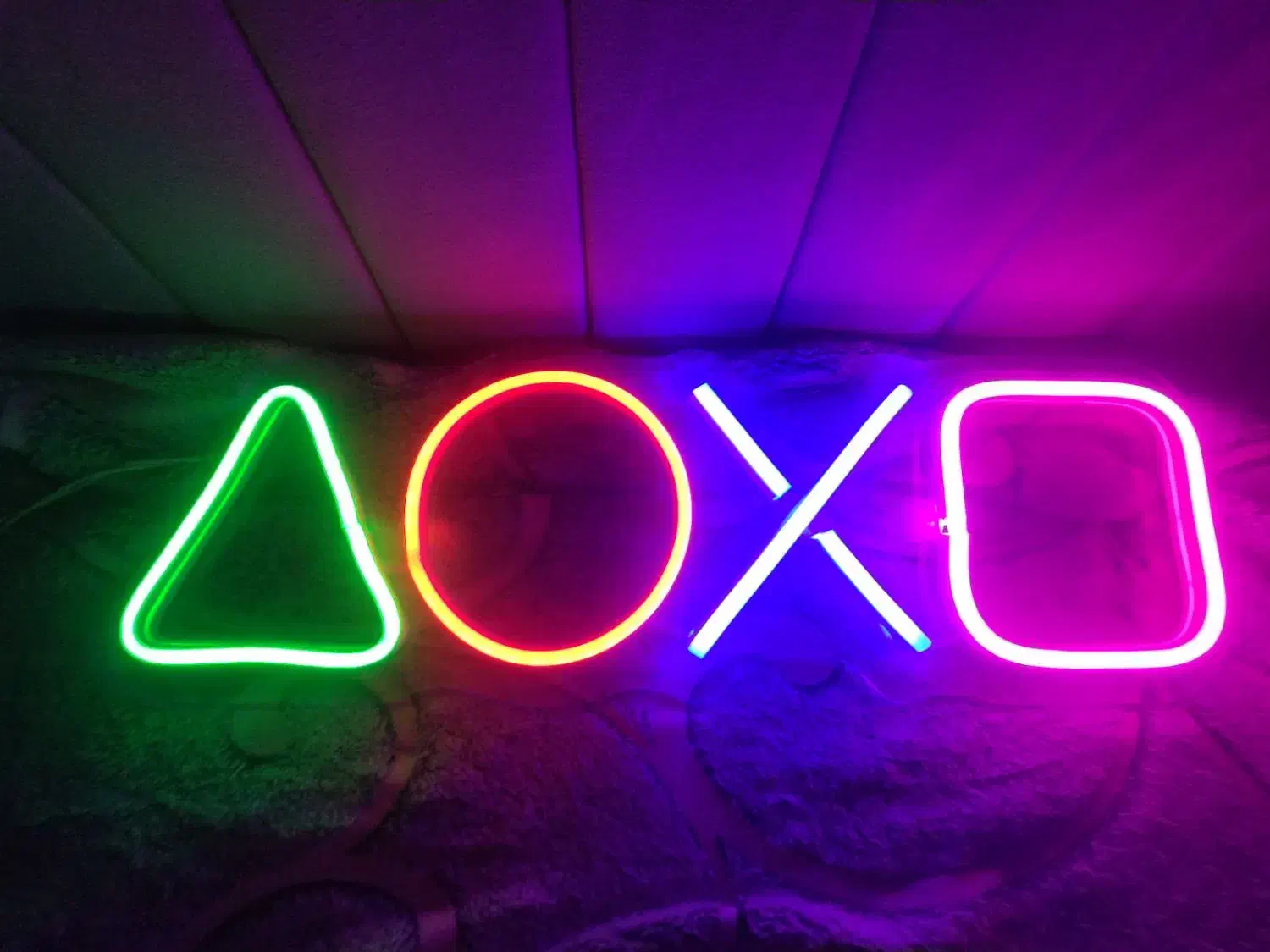 نئون طرح پی اس ۴|ریسه و چراغ تزئینی|رباط‌کریم, شترخوار|دیوار