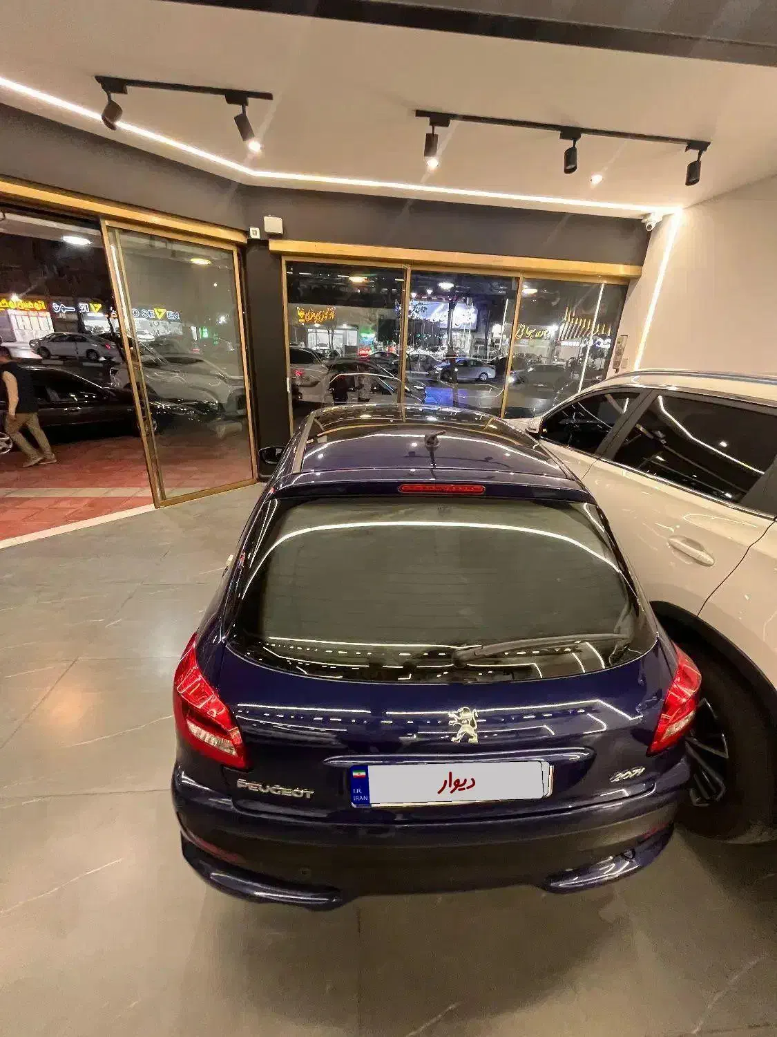 207 پانا سقف شیشه ای‌ ۱۴۰۱|خودرو سواری و وانت|مشهد, دانشجو|دیوار