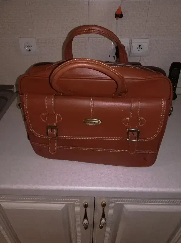 انواع کیف|کیف، کفش، کمربند|اردبیل, |دیوار