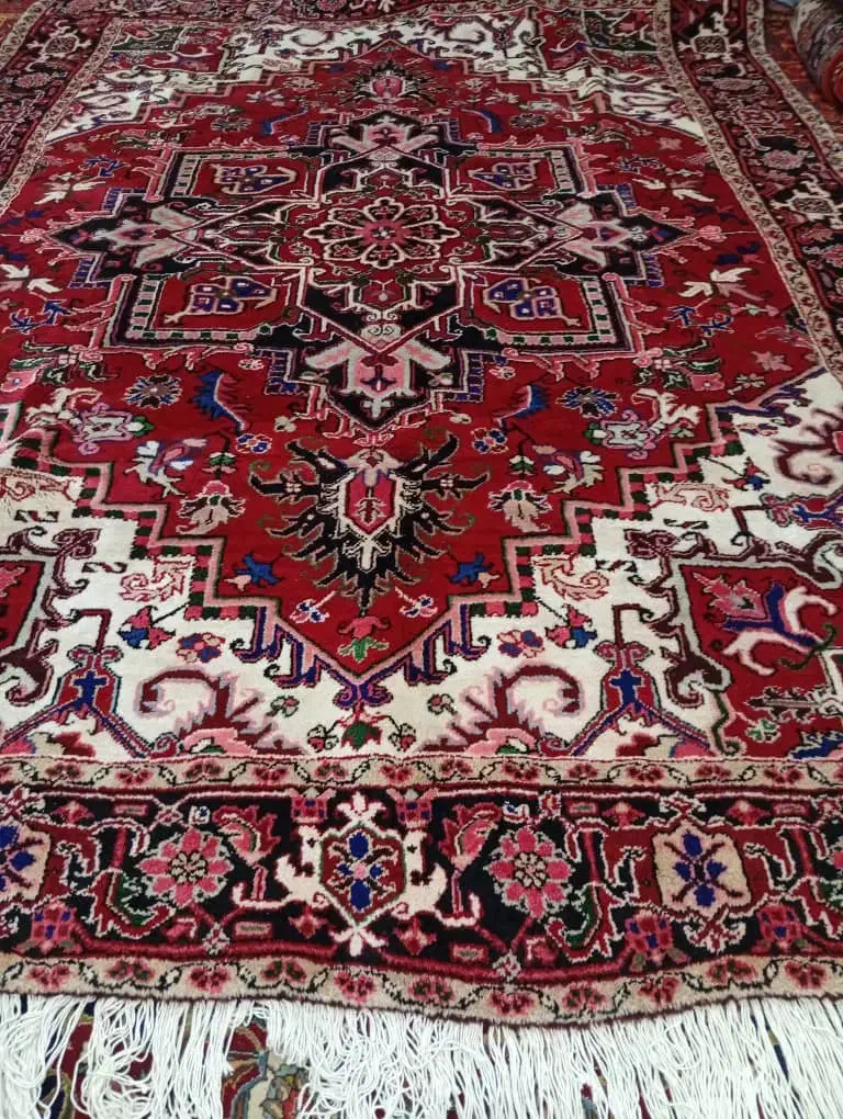 ۲عدد۹متری درحدنونو بارماخ طوخوش|فرش|تبریز, |دیوار