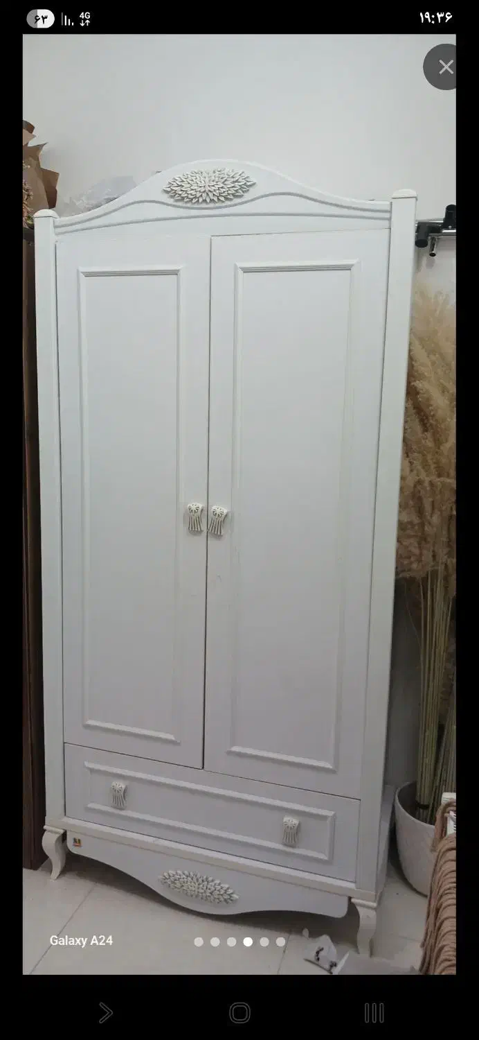 کمد لباس جاکفشی و میز تلویزیون تخفیف خوبم میدم|جاکفشی، کمد، دراور|یزد, |دیوار