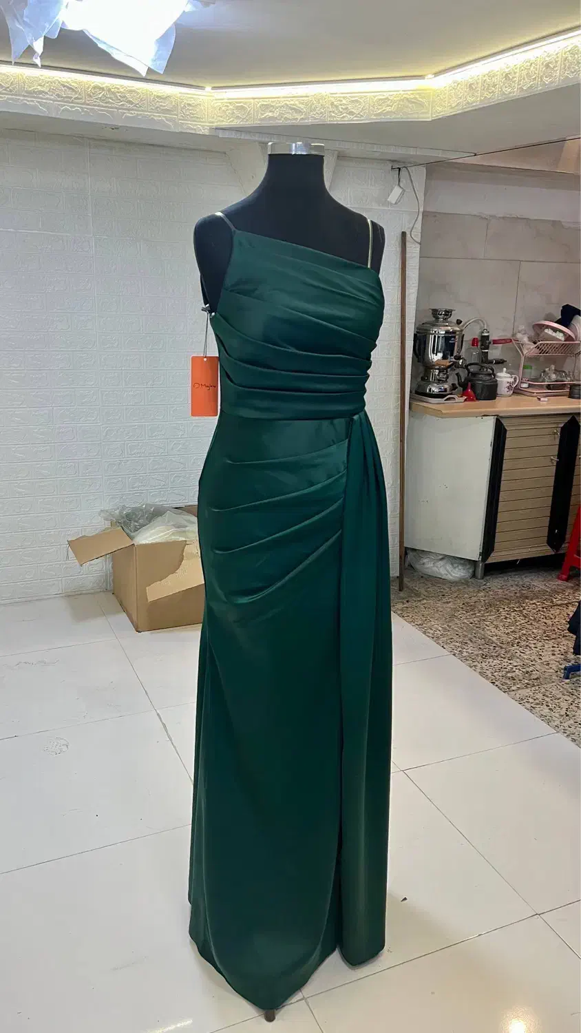 خیاط بیرونبر لباس مجلسی|استخدام صنعتی، فنی، مهندسی|شاهدشهر, |دیوار