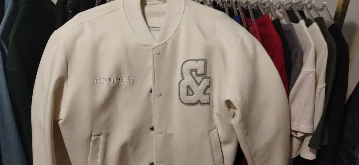 یک بامبر اورجینال کاپشن|لباس|فولادشهر, B5|دیوار