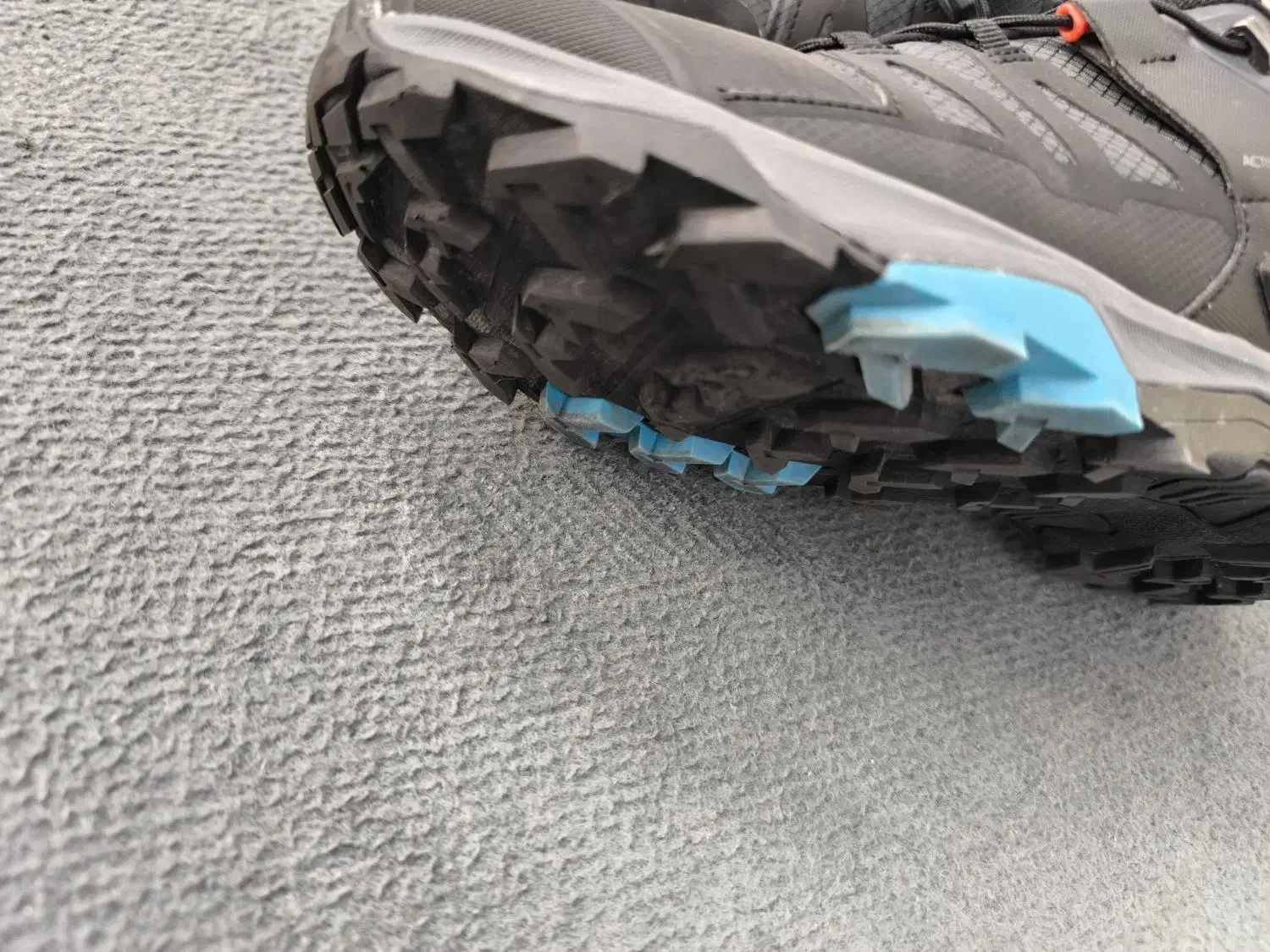 کفش اسپورت کلمبیا اصلی  ویتنام|کیف، کفش، کمربند|سردشت, |دیوار